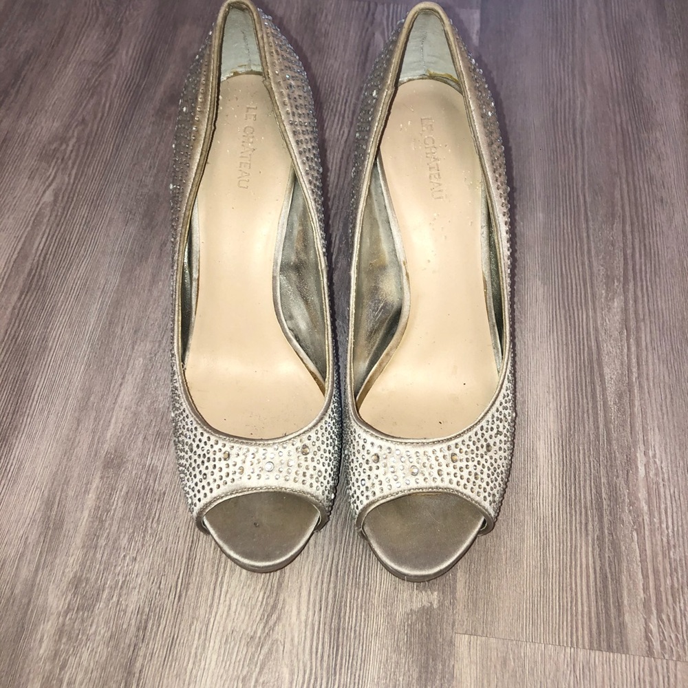 Le chateau bedazzled peak a boo toe 4 inch high heels size 10